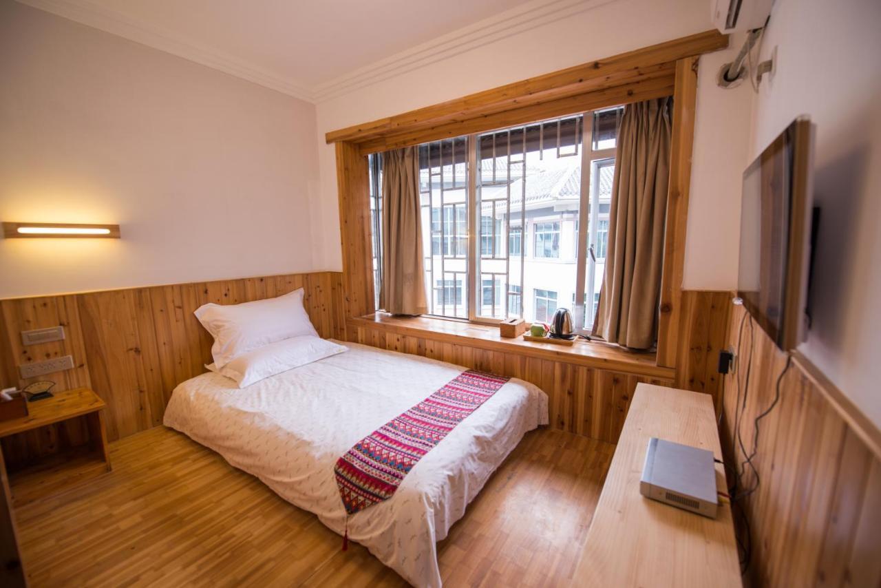 Ming Palace International Youth Hostel Guilin Extérieur photo